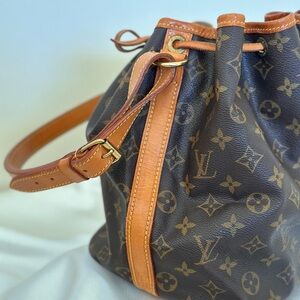 SALE! Authentic Louis Vuitton petit Noe Monogram Drawstring Shoulder Bag